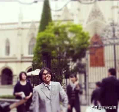 他是“右手女友”的创造者！单身一人，却活出情侣热恋时的幸福感