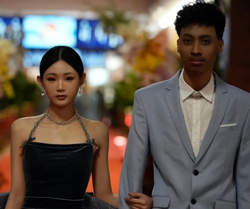 北京学校这场“成人礼”火了，堪称现实版继承者们，别人的18岁