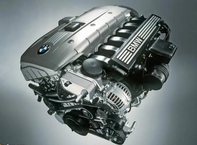 是性能强大还是品牌象征,宝马为何执着于打造直列6缸发动机?