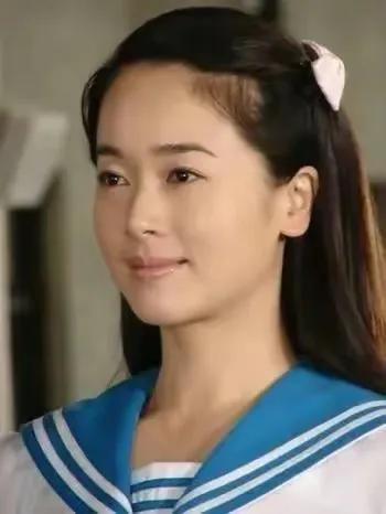 左小青，年轻时真漂亮