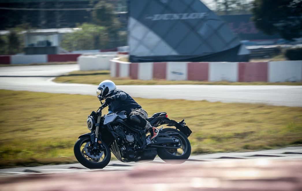 本田Neo Sports café 概念车系之 CB650R 摩托车