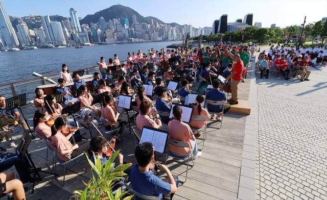 庆回归开新篇 维港快闪暨交响音乐会活动成功举办