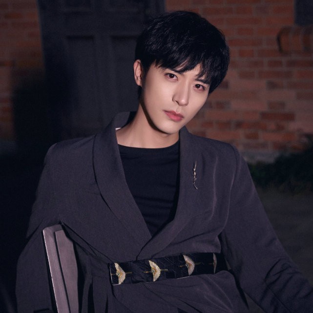 资源到位，演技稀碎，这5位男艺人演了个寂寞