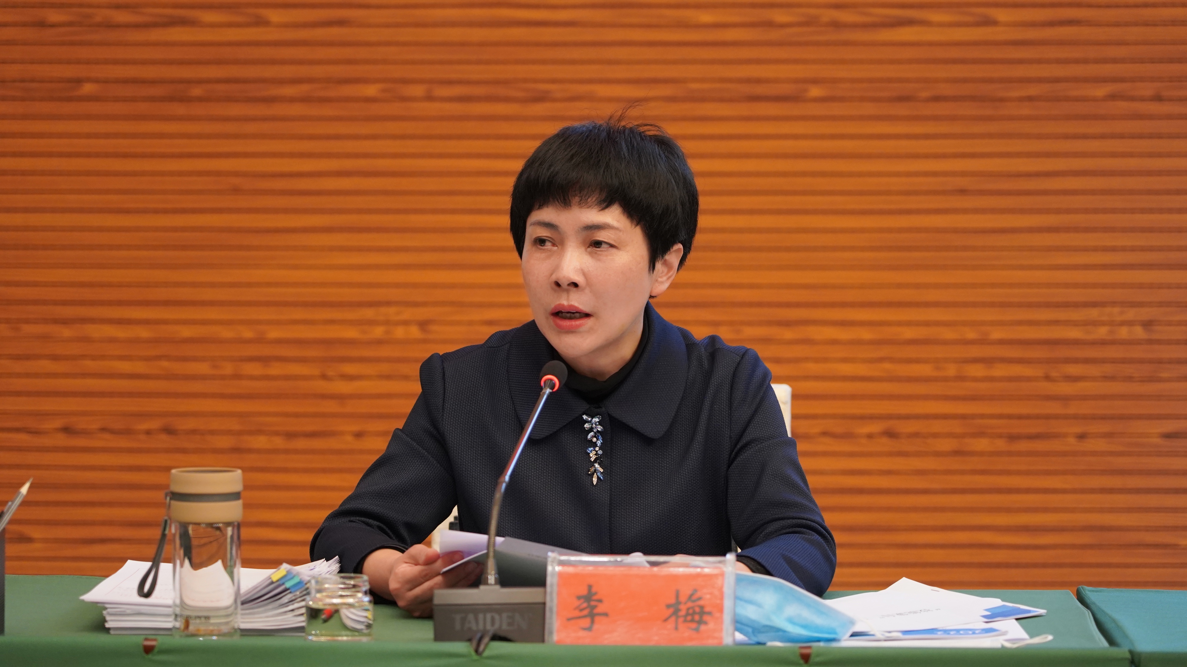 蒙自市召开优化营商环境高质量推进技能蒙自建设推进会