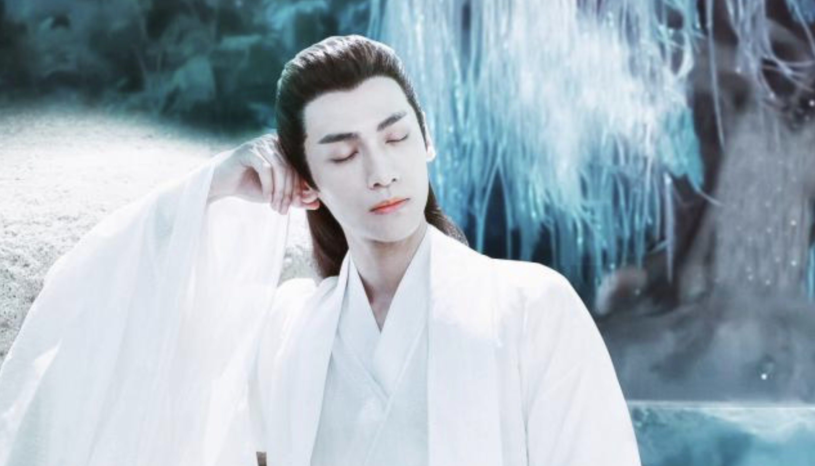 眉毛稀疏、假腹肌、高跟鞋，男星7大作假，男人的虚荣心多可怕