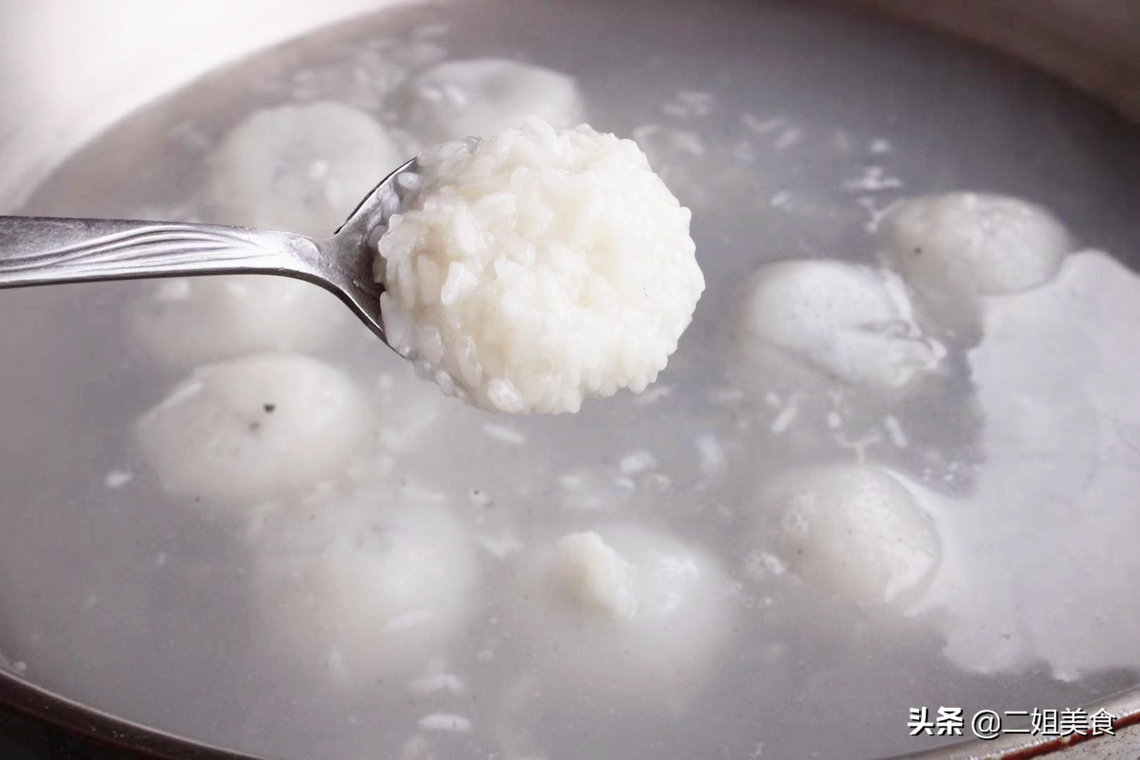 酒釀湯圓的做法,酒釀湯圓的做法與步驟
