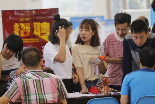 2022中国烟草公开招聘，年薪达到六位数，4类学生更有优势