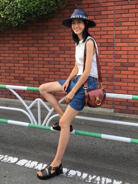 百家姓女神系列之秦舒培