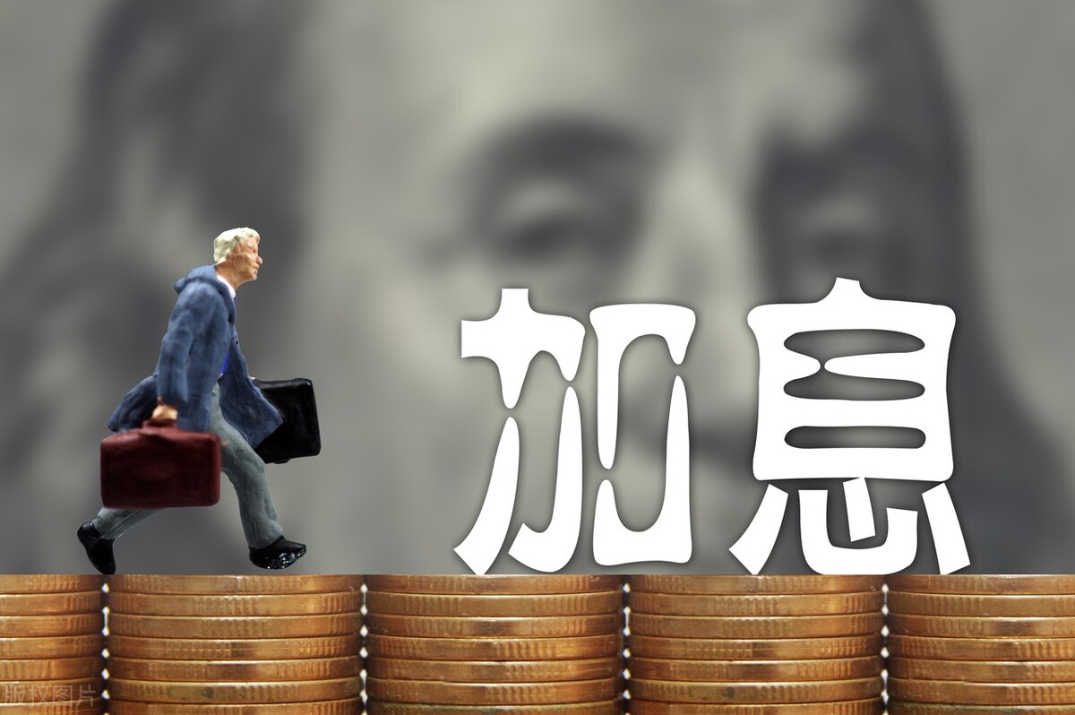 比特币跌破2.7万美元，是谁带崩加密货币？下跌还会持续多久？