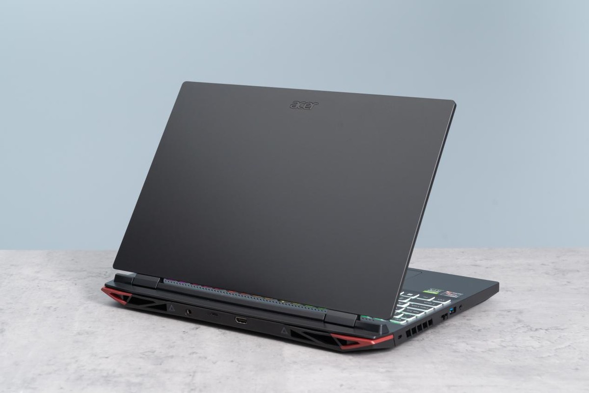 高性价比的满功耗独显游戏本,宏碁暗影骑士·龙测评