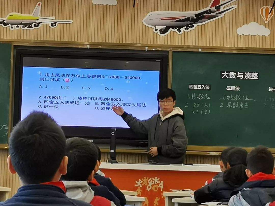 中小学教师“性别失衡”严重，引起官方注意，为啥男老师越来越少