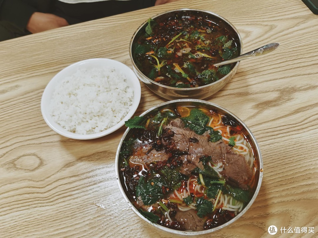 旅行就要边走边吃：舌尖上的昆明，盘点我在昆明吃到的各种美食