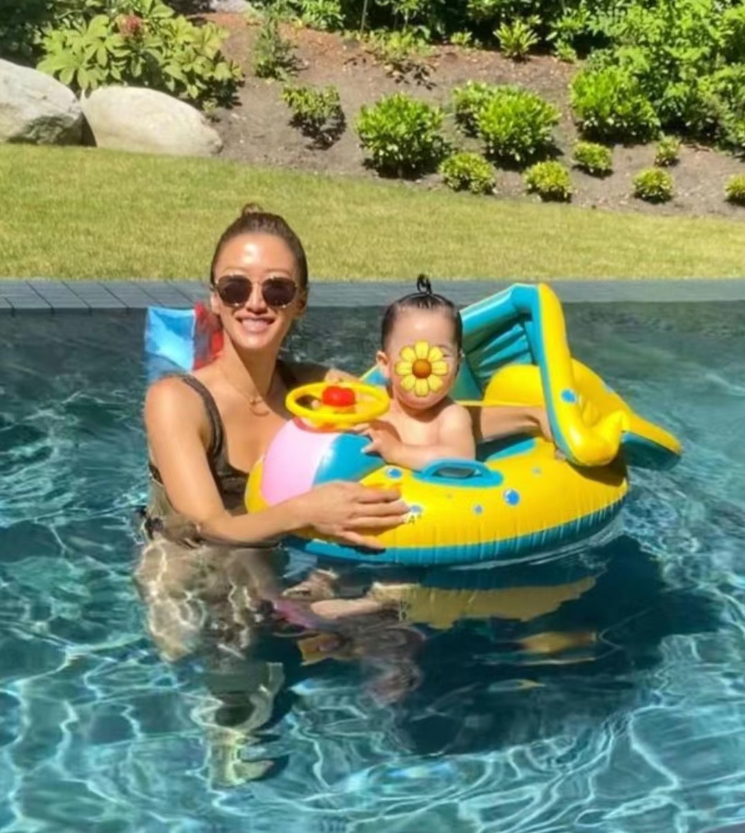 冻龄！谢霆锋39岁妹妹未婚生子后状态更佳，至今仍未透露生父身份