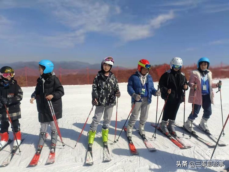 扶风县都有哪些奥运会体育项目(扶风县第二初中“走上冰雪•滑向冬奥”冰雪研学活动纪实)