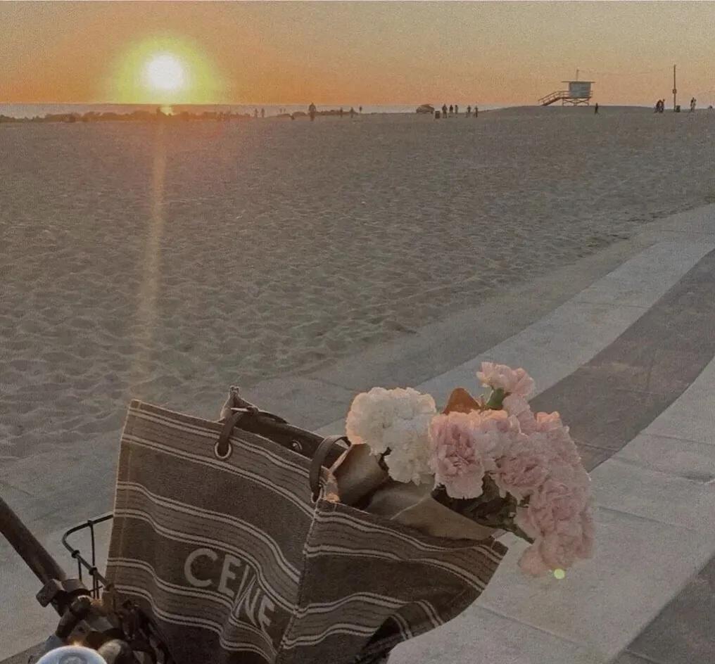 那些适合当个性标签的文案