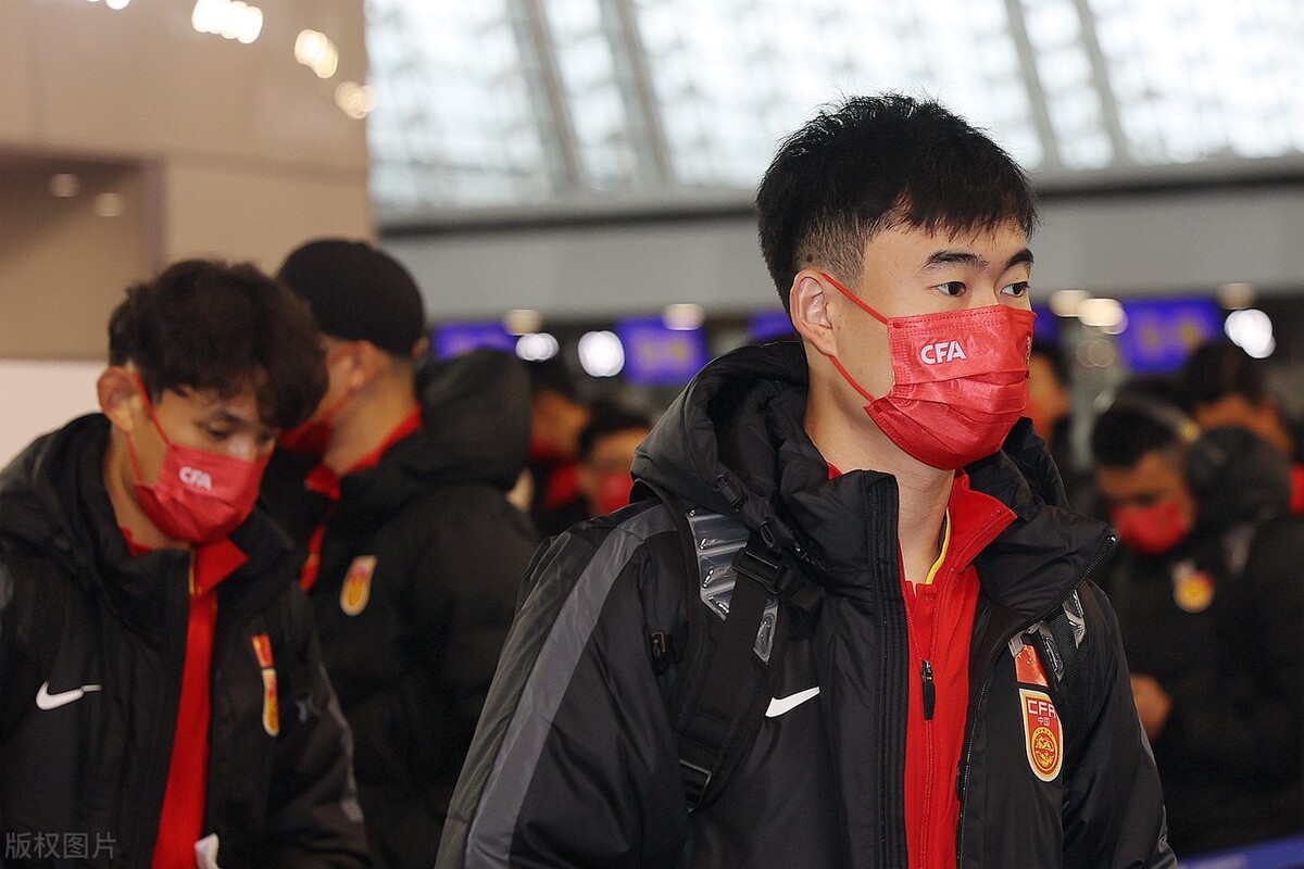 中超什么时候能把国足提上去(国足2月24日就地解散！3月3日海口再集结，归化是否回归尚不确定)