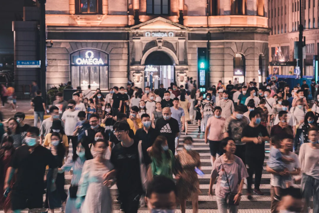 曾以为会以报人身份退休，没想到转型十年，我还在路上