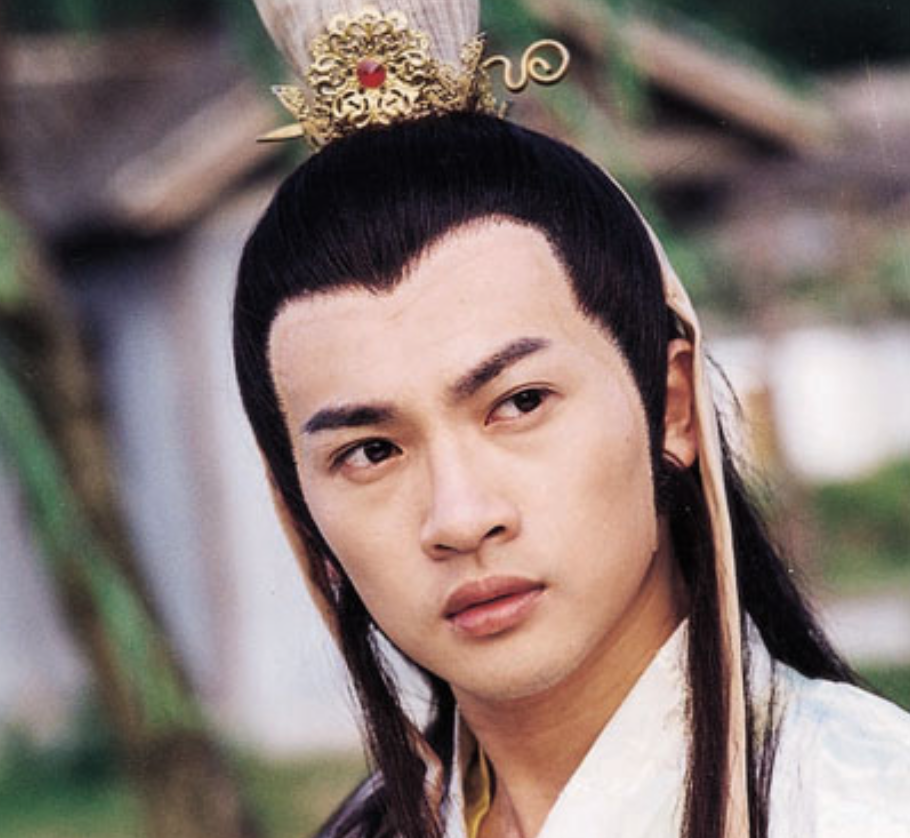 第二是《天龙八部》里的段誉.有网友说:"一个演员像谁,远比技巧重要.