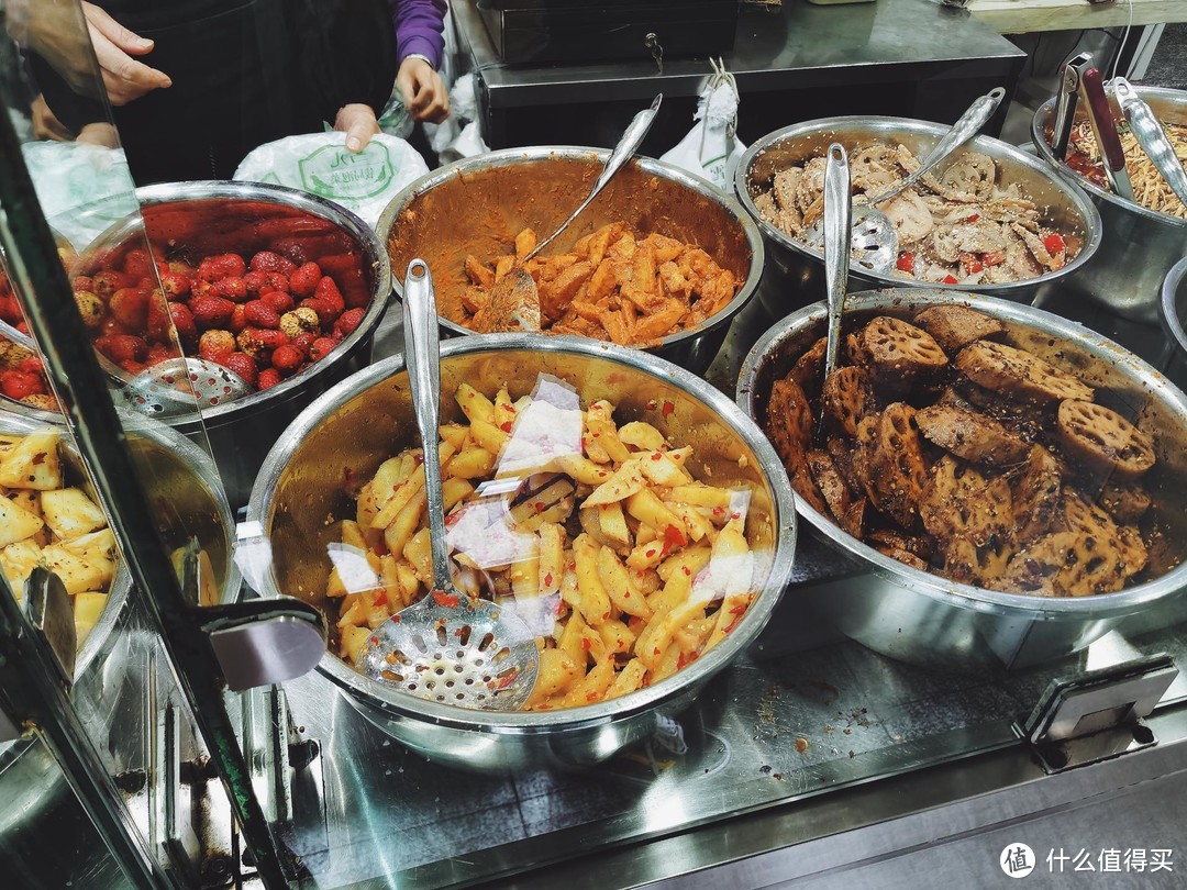 旅行就要边走边吃：舌尖上的昆明，盘点我在昆明吃到的各种美食