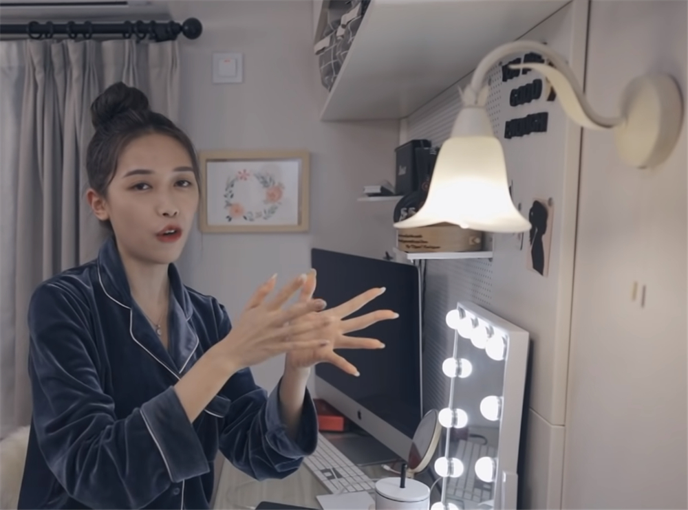 90后女生改造9㎡卧室：将逼仄空间化腐朽为神奇，半平米都不浪费