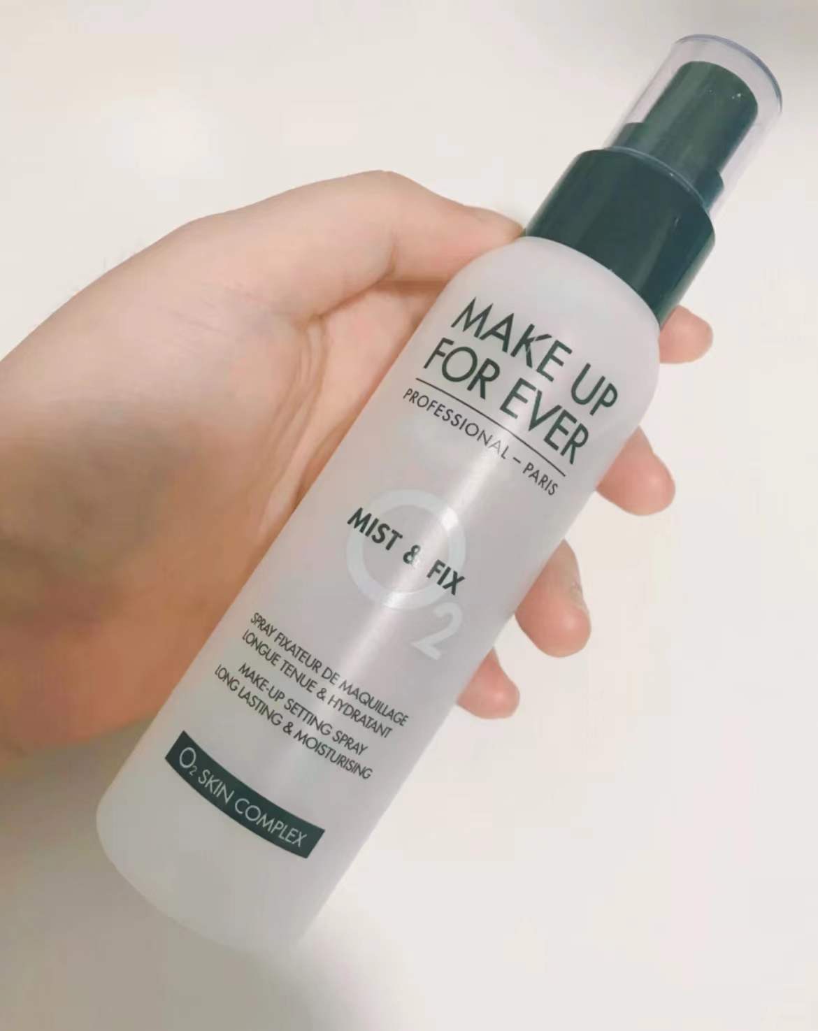 入化妆坑10年，断舍离了几十件化妆品，最后我只留下了这一套