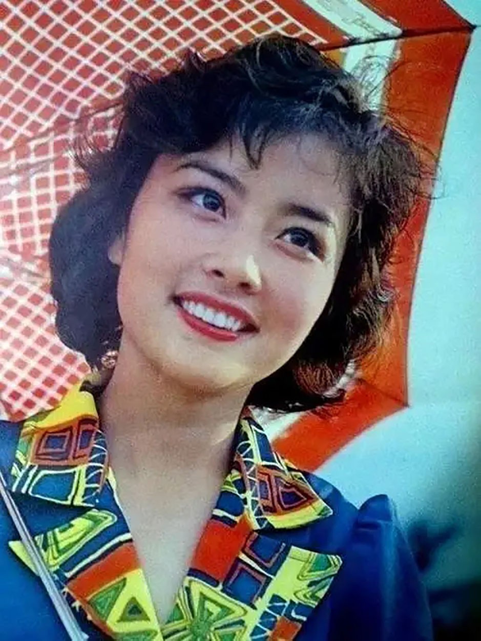 80年代女星赵娜：两段失败婚姻，曾是杜淳后妈，今与儿子相依为命