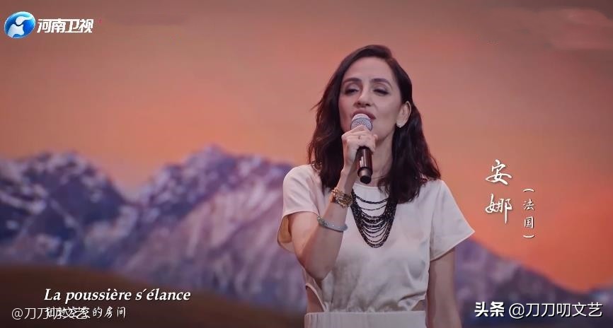 小年夜晚会惊艳时刻：王冰冰好甜，朱广权说唱稳，赵文卓帅到起飞