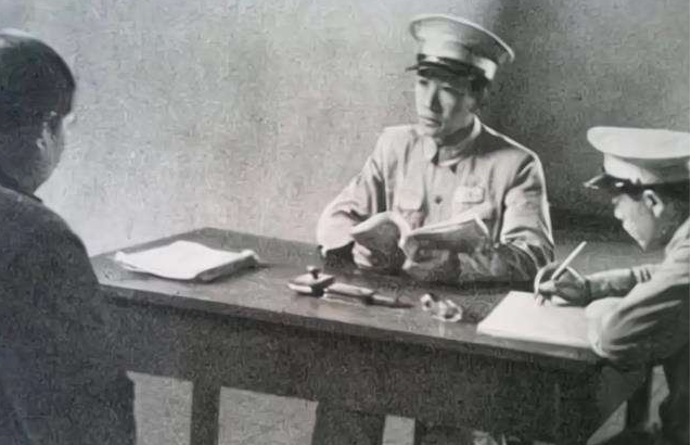 1949年上海解放时，军代表霸占国民党姨太，陈毅知道后如何处理