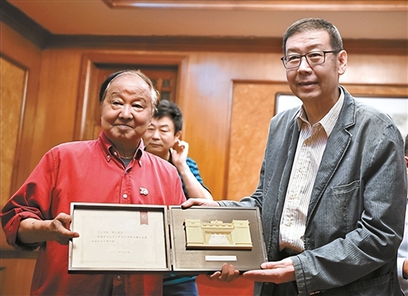 著名导演任鸣去世，享年62岁，上周三才跟濮存昕等人出席活动