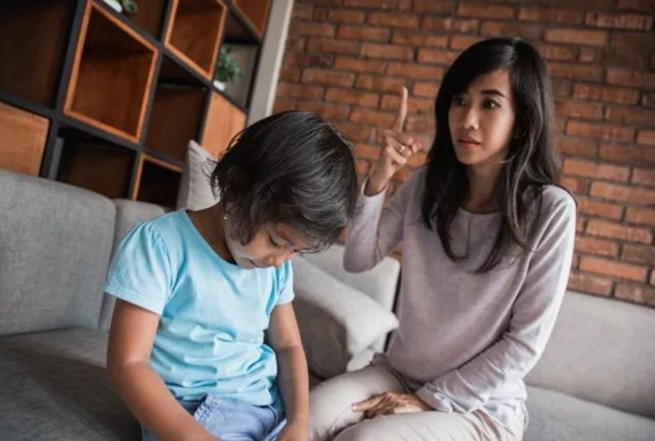 高考状元无故消失，10年后找到父母已认不出，请教孩子学会失败