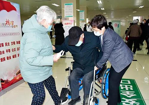 当日门诊2000人住院1000人，临沂市肿瘤医院科学应对节后就诊高峰