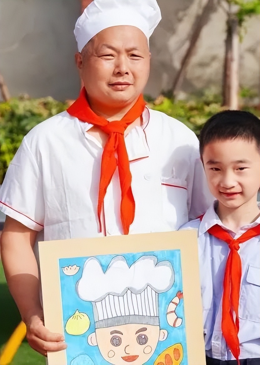 成都高新区中和小学开展“五一致敬最美劳动者”主题活动