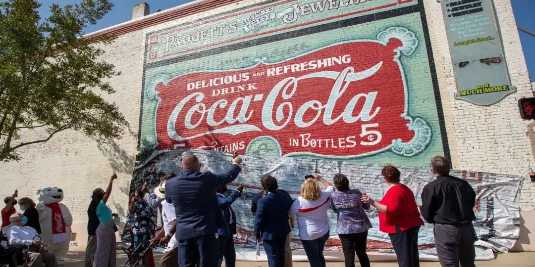 极简主义的胜利（挺过危机：比巴菲特还相信可乐的人们）