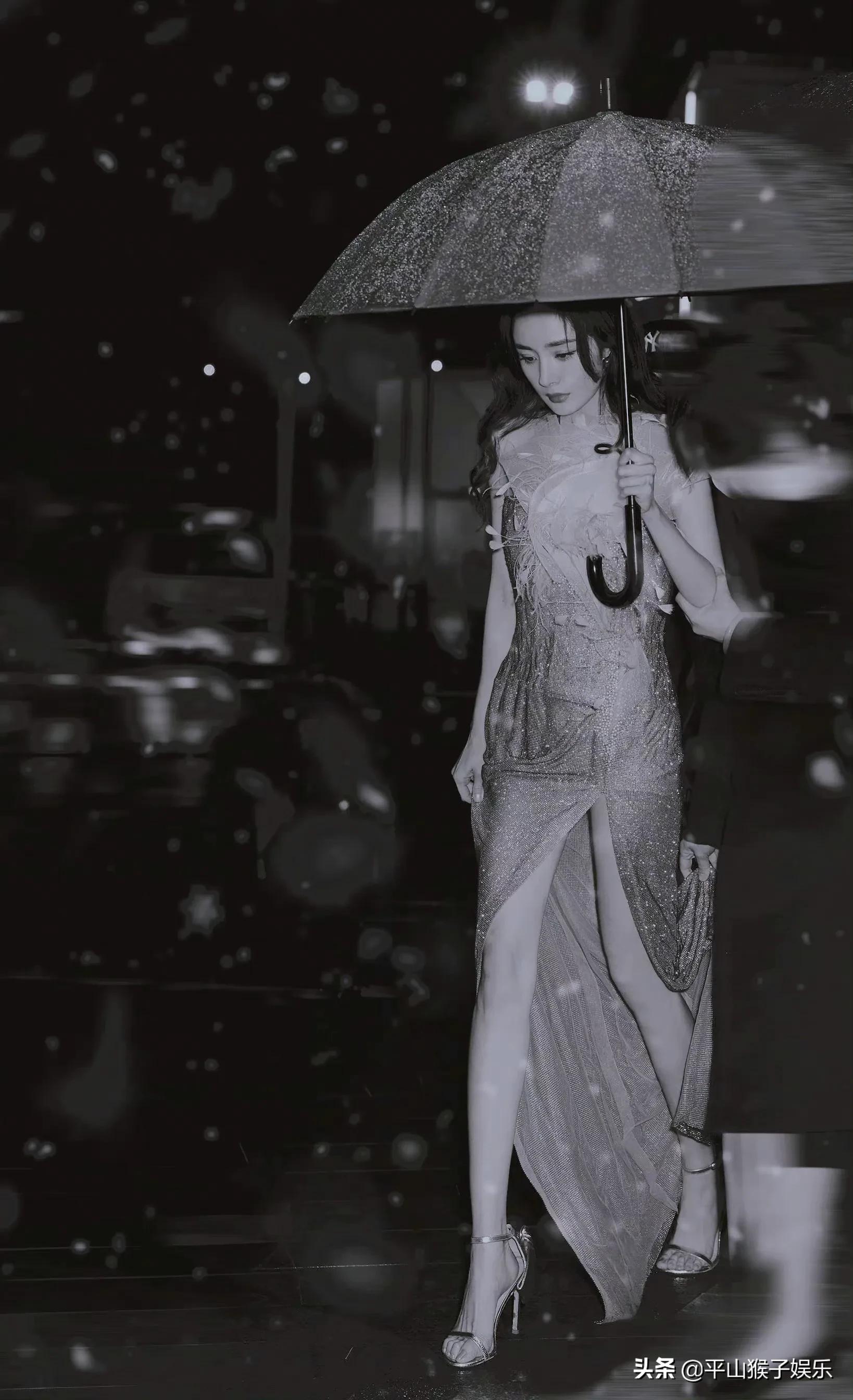 论颜值，论身材，论腿形，还是属杨幂最有型