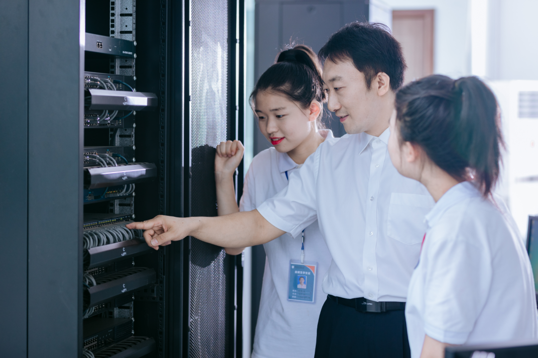 中职名校丨超有魅力的成都市现代职业技术学校，看完一整个爱住