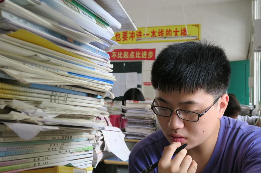 2022年高考迎来调整，难度或将直线升级，真是计划赶不上变化