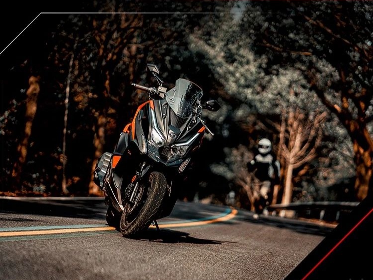 四款中大型踏板车对比，三阳400，S350，XMAX300，NSS350，如何选