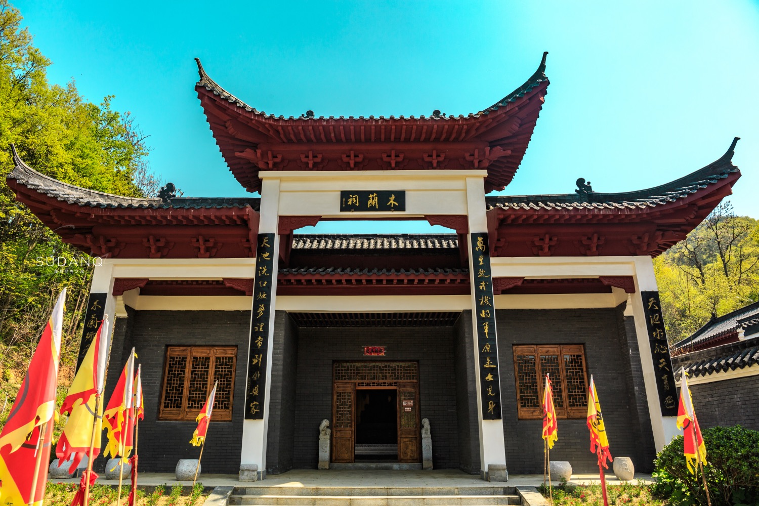 它是武汉首个GDP过千亿元的新城区，堪称“武汉之根”，你了解吗