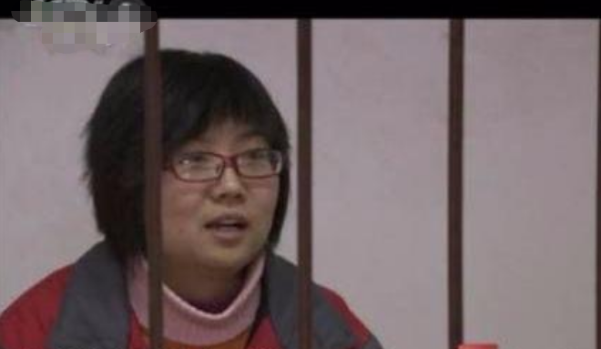 2009年，女学霸为爱拒供黑人男友，被判枪决后哭着向父母表示忏悔