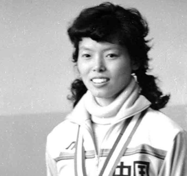 2013年陈招娣病逝，骨灰中发现多枚钢钉：曾是女排5连冠功勋