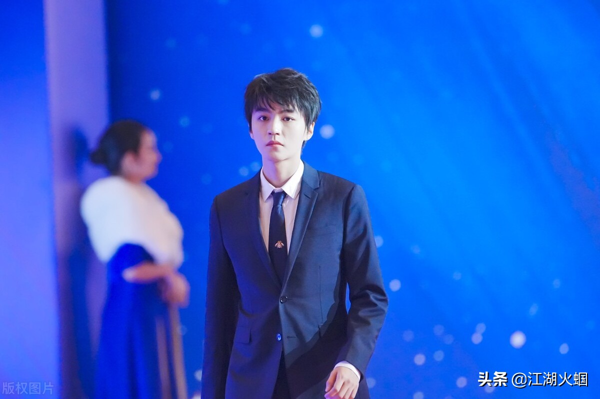 娱乐：吴磊 杨紫 赵露思 白敬亭 龚俊 张天爱 王俊凯 景甜 林峯 许凯 盛一伦