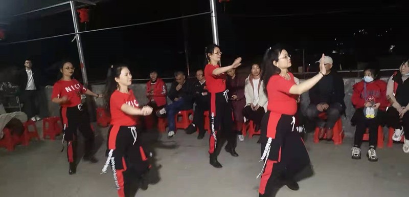 关爱特殊儿童·学习爱妈精神