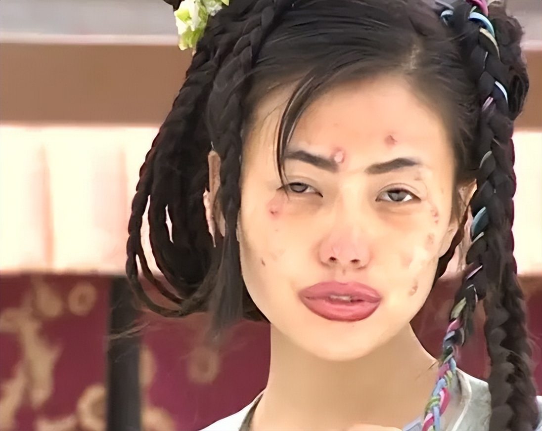 明明是美女，但为演戏都豁出去了！这10个女星的造型，个个辣眼睛