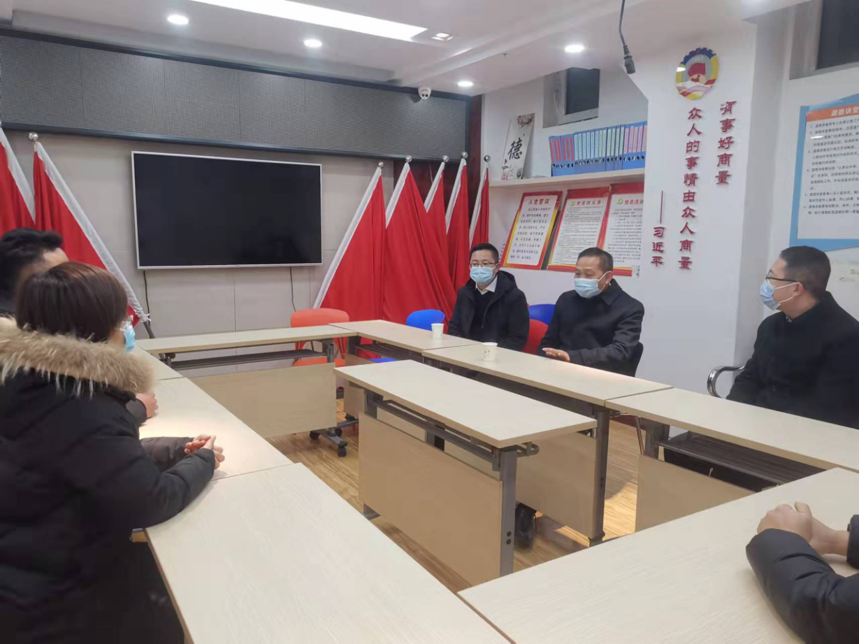 西固区政府主要领导调研疫情防控工作