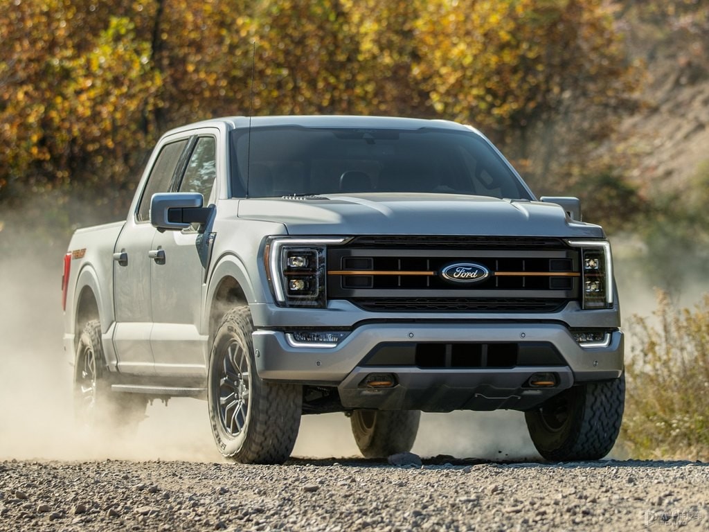 能坐人能装货的老年新能源代步车，老头乐界新宠来袭