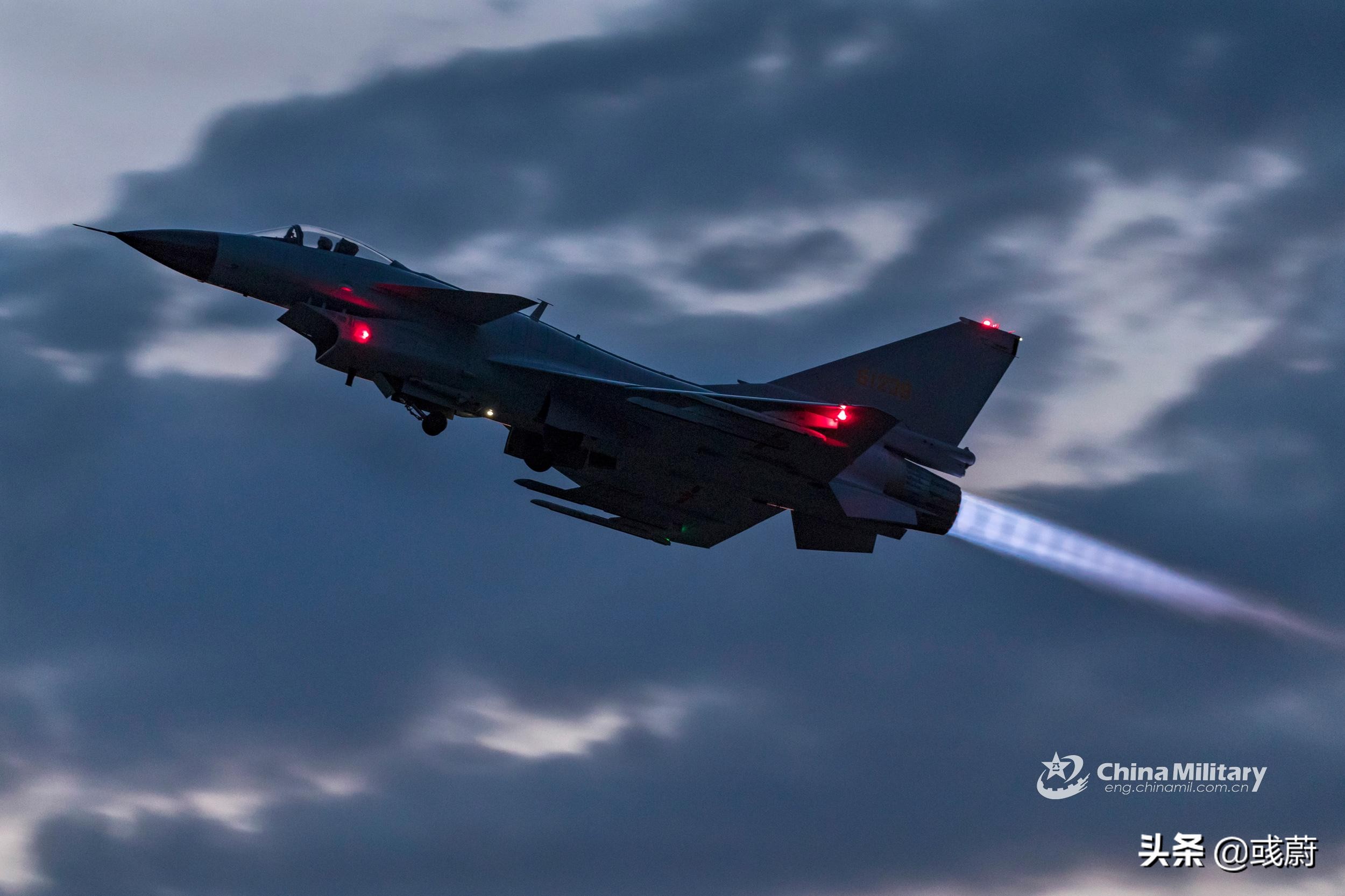 ������10CP�������Աȡ���硱�͡���ԡ���˭�������Ǵ�½֮����