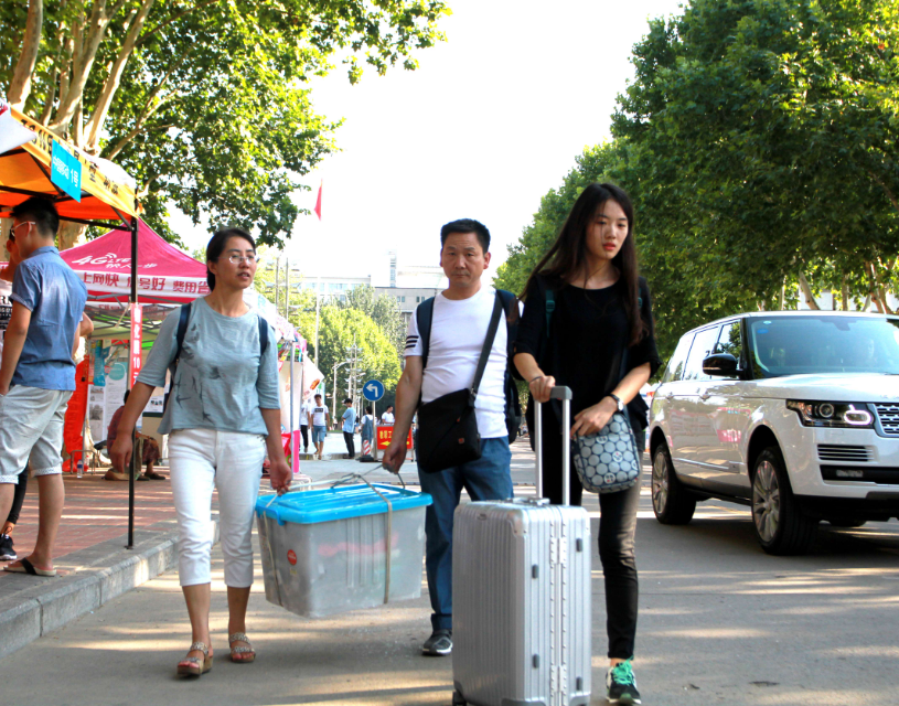 适合中等生报考的3所大学，录取分数不高，毕业后不愁找工作