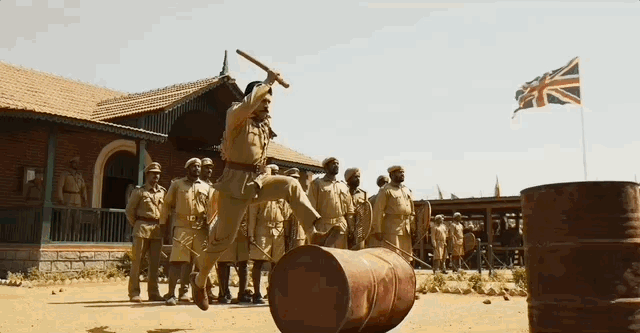 RRR！水火相燃！印度版《赛德克·巴莱》，在嗨感中演绎兄弟情