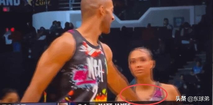 美女的大奶子(NBA名人赛，被M詹姆斯“袭胸”互动一夜爆火的美女模特是谁？)