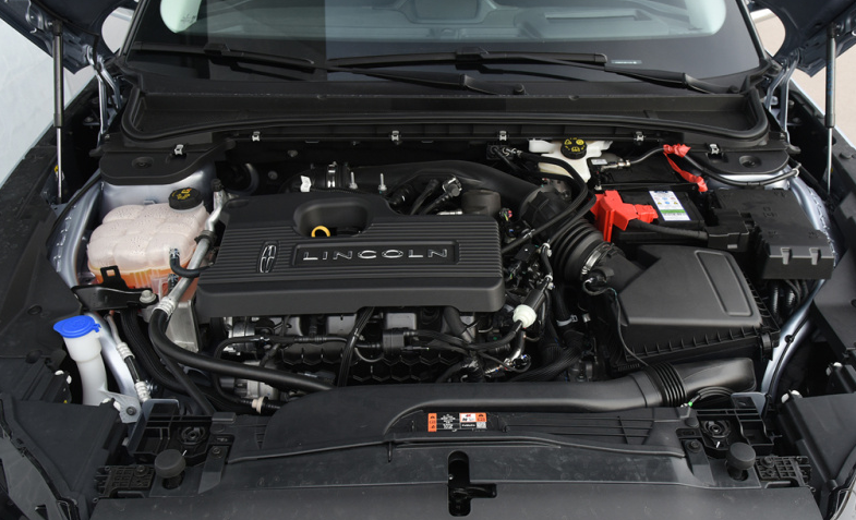 手握30万，开完林肯Z，再试驾奥迪A4L，对比后差距明显